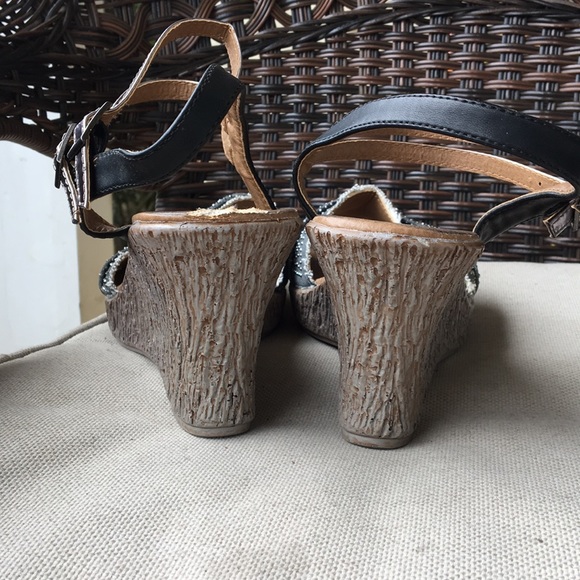 Corkys Gray Wedge Heel 11 - Picture 4 of 8